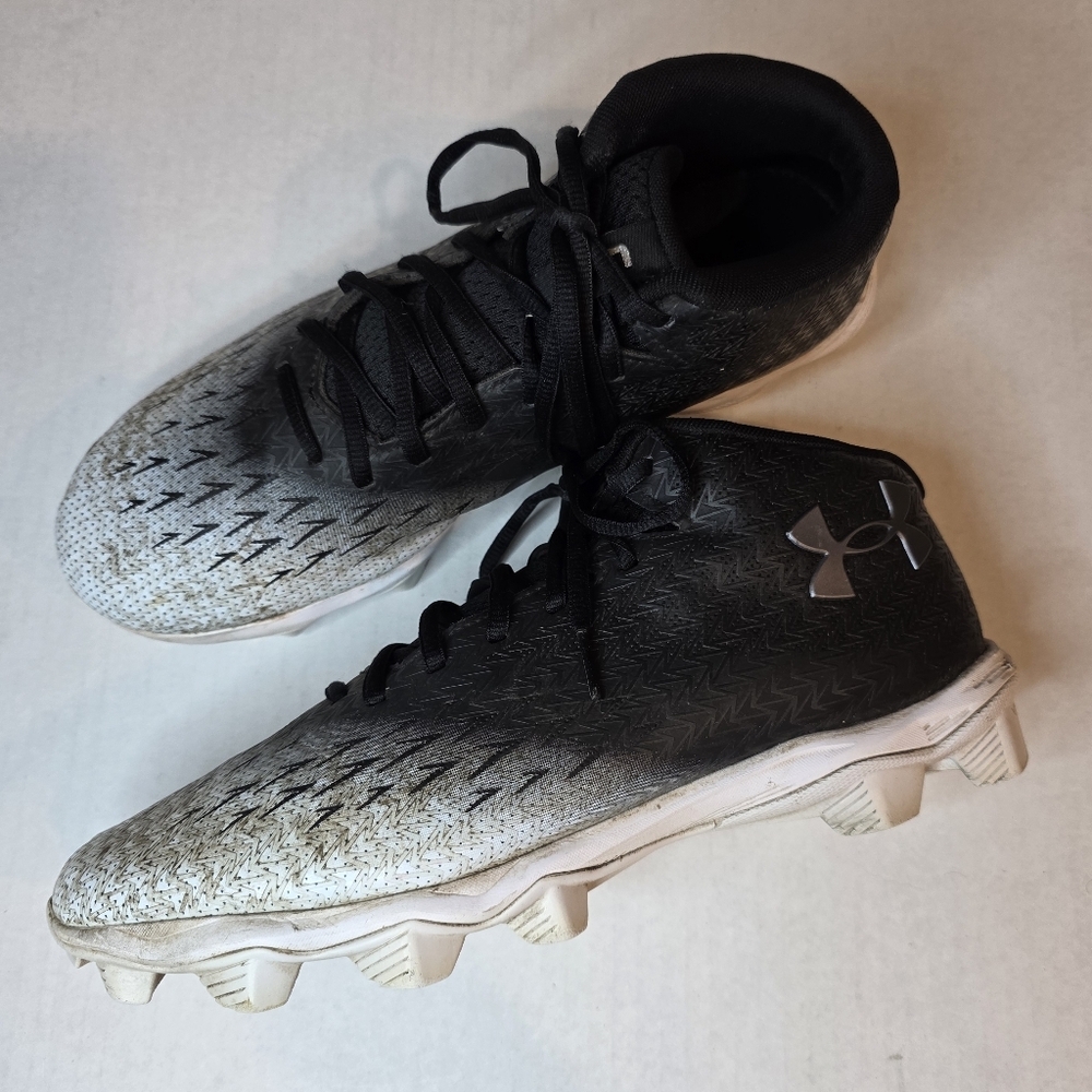 Under Armour Mens Spotlight Franchise Rm 4.0 Football Cleats